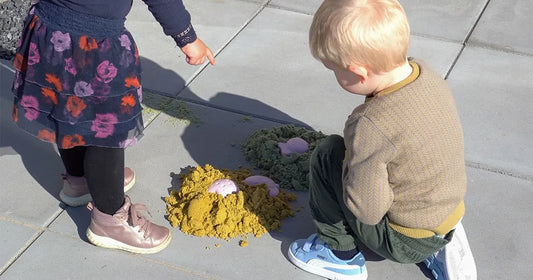 Zelf kinetisch zand maken: uren speelplezier